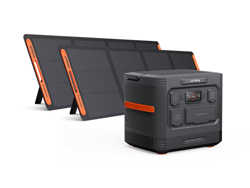 Explorer 1500 Ultra + SolarSaga 200W x 2