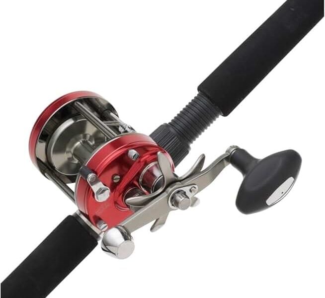Abu Garcia Ambassadeur 7000 Baitcast Combo